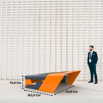 The CEORA garage shown with dimensions: 70.8 cm high, 141.9 cm deep, and 163.5 cm wide, next to a man for scale.