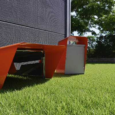 Technischer Schrank für Mähroboter neben der CEORA-Garage auf Rasen installiert, für einen geordneten und sicheren Arbeitsbereich im Freien.