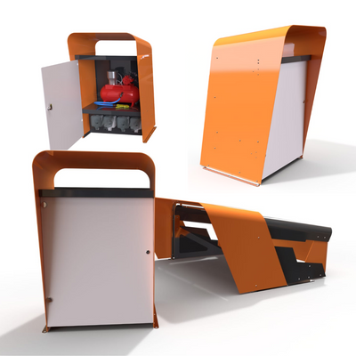 Dettagli del vano tecnico per robot tagliaerba: vista interna con attrezzi, chiusura di sicurezza e collegamento al garage CEORA. Una soluzione per ordine ed efficienza nel tuo giardino.