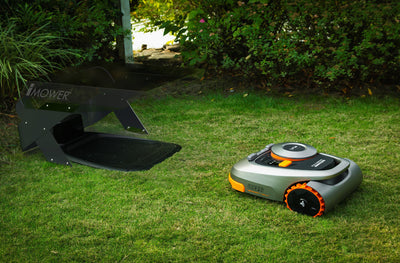 Möbius L garage for RTK & Vision lawnmower robot